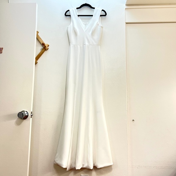 Dress the Population Sandra Plunge Crepe Slit Gown